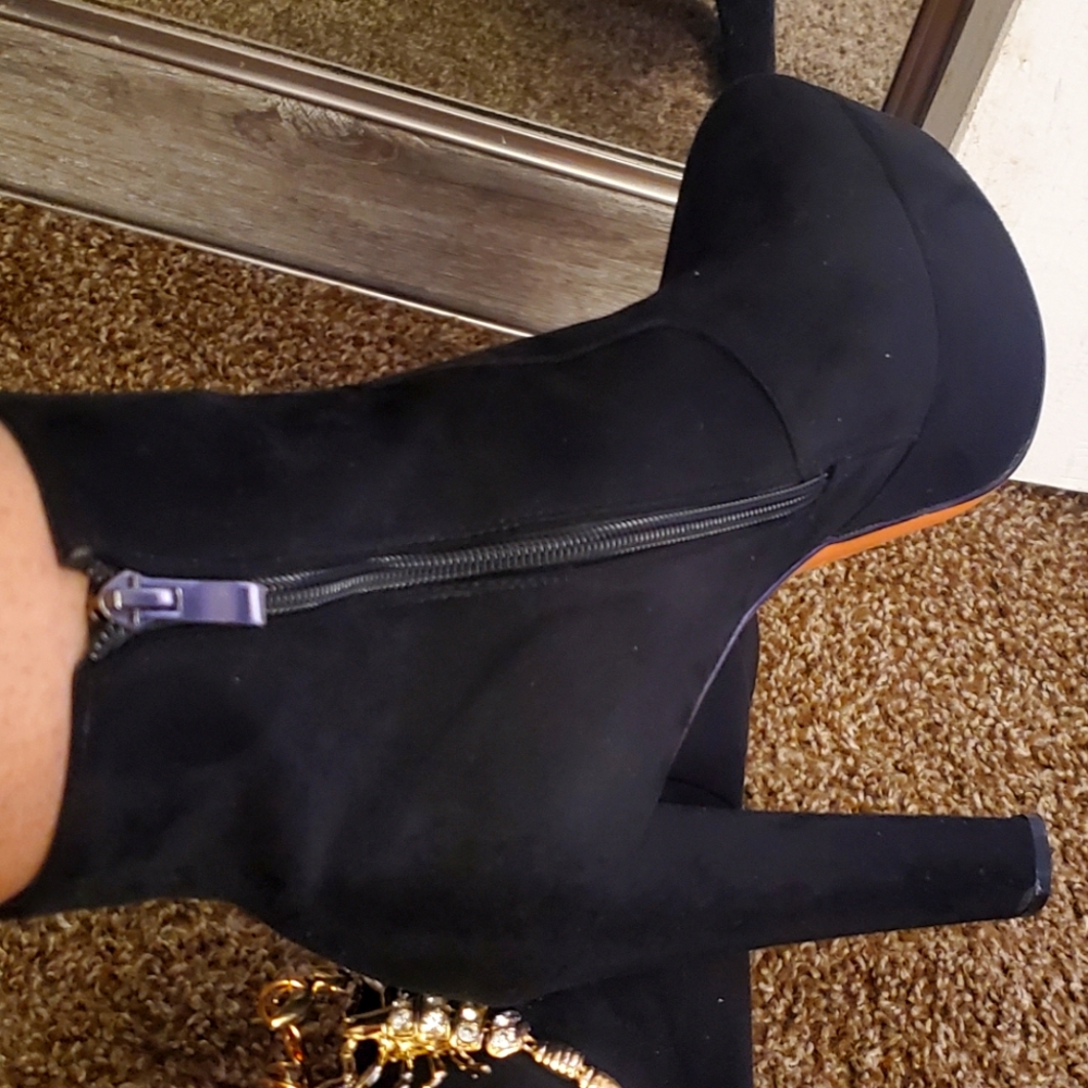 Chunky Ankle Boots - Picture 6 of 7